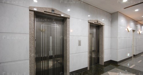上野ハイツ エレベーターホール