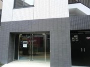 西新宿五丁目 モノトーンスタイル オートロック、宅配ボックスも完備！