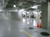 落合 FLAMP【フランプ】 駐車場は地下に完備!