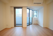 新宿 Single life は Hi Classで! モダンな印象の居室空間。※代表的な間取りの写真です。