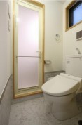 小竹向原 洗練された住空間を手に入れる すっきりしたトイレ